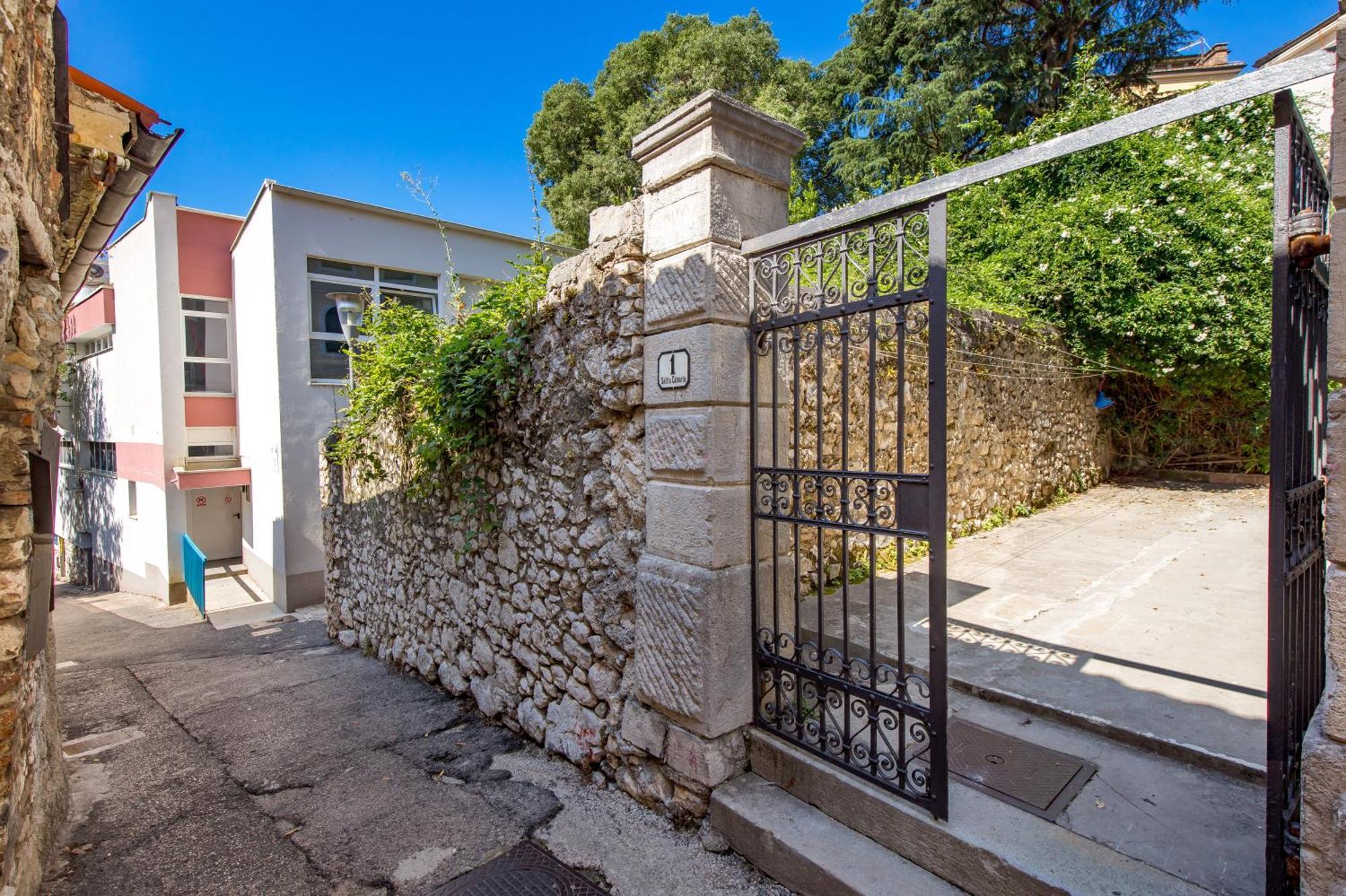 Apartment Salita Calvario Fiume Esterno foto